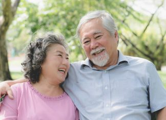 Gợi ý các loại bảo hiểm phù hợp với từng độ tuổi bảo hiểm cho người 60 tuổi