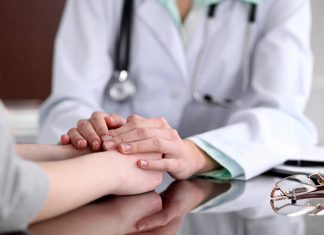 Bảo hiểm chăm sóc sức khỏe là gì & 7 điều bạn nên biết bảo hiểm chăm sóc sức khỏe