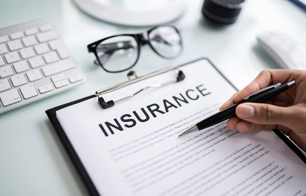 Bảo hiểm nhân thọ và bảo hiểm sức khỏe: Tham gia loại nào tốt? bảo hiểm nhân thọ sức khỏe